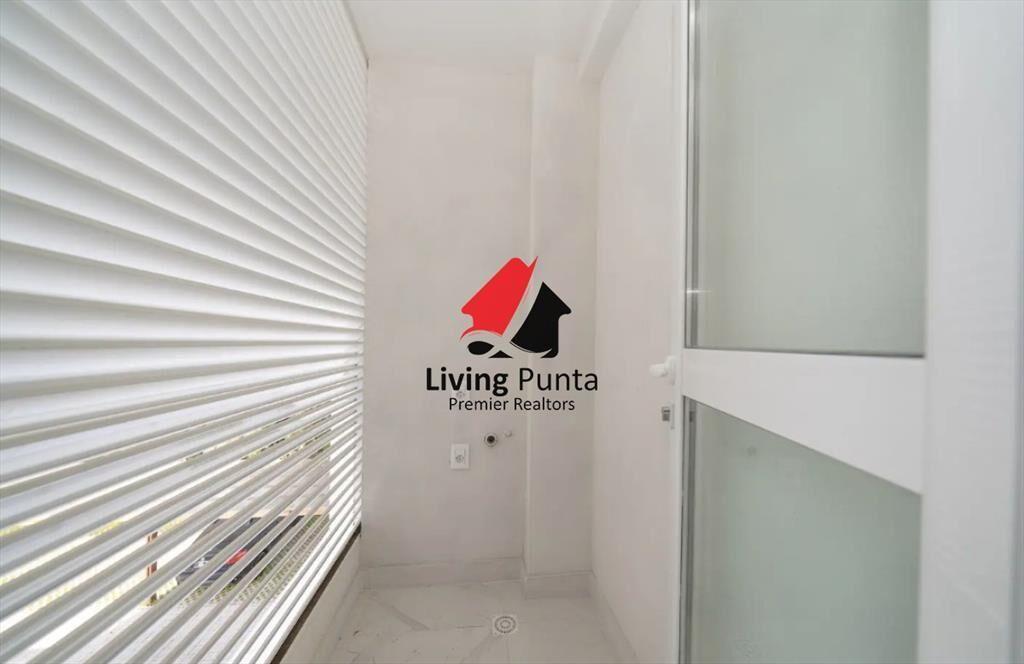 Apartamento en Alquiler de 2 dormitorio frente al