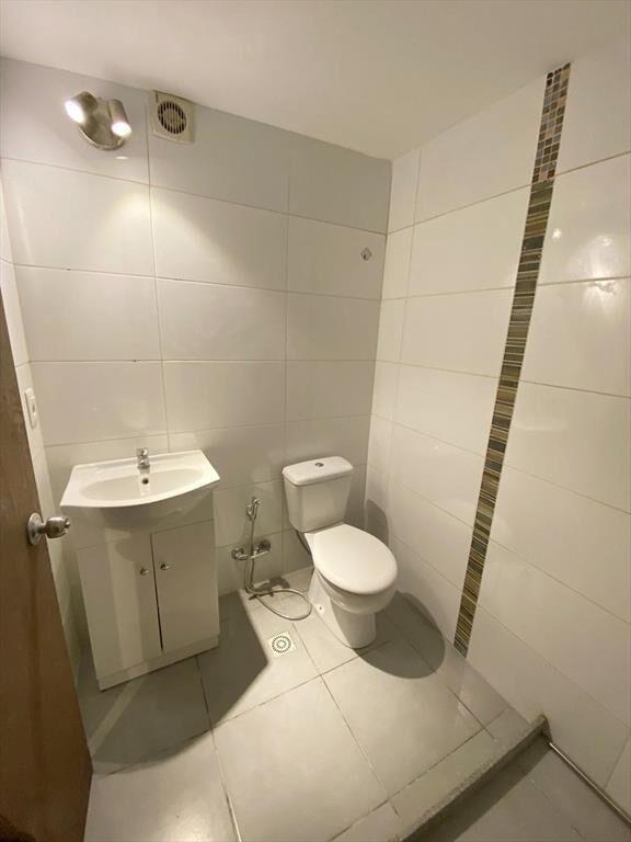 Venta de Apartamento dos dormitorios Aguada - Con renta 7%