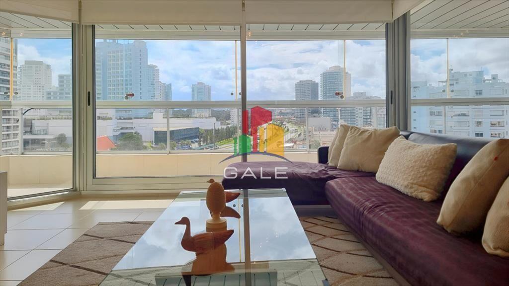 Apartamento 3 dormitorios + dep, terraza con de