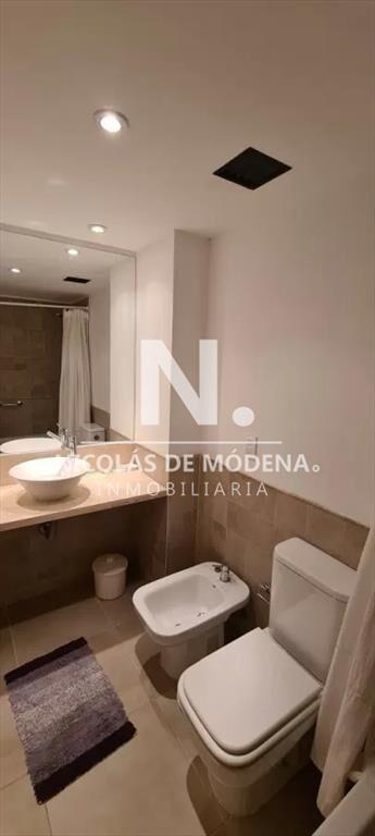 Venta de apartamento de 2 dormitorios en edifico