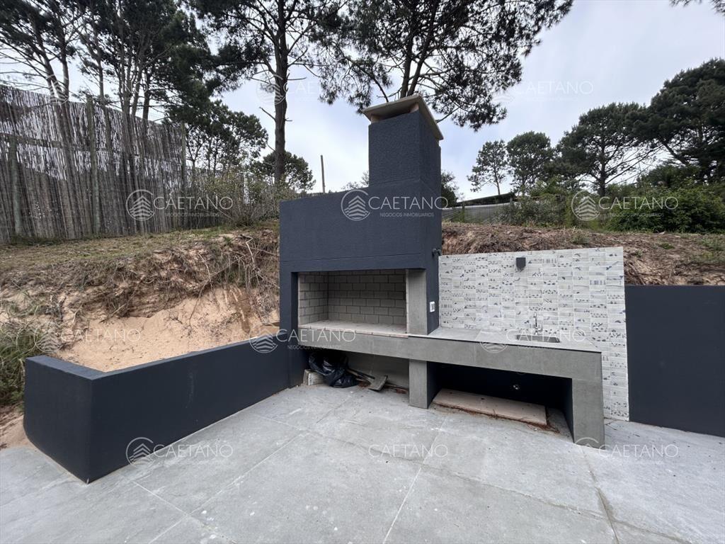 Venta casa en Club del lago Punta Ballena