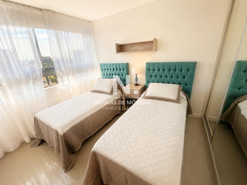 Apartamento en alquiler en Edificio Chronos - Playa Brava,