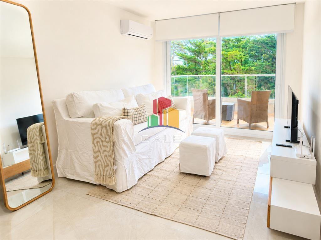 Apartamento de 1 dormitorio en venta, con vista a