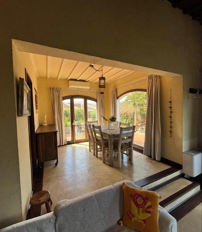 Casa en alquiler temporal, 3 dormitorios más dependencia, P