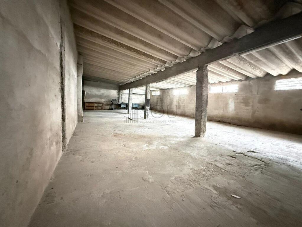 Alquiler local comercial en Sayago