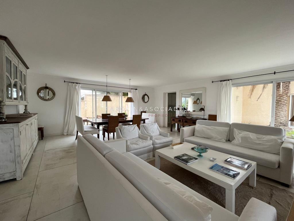 Casa en venta de 4 dormitorios, en la PenÃnsula