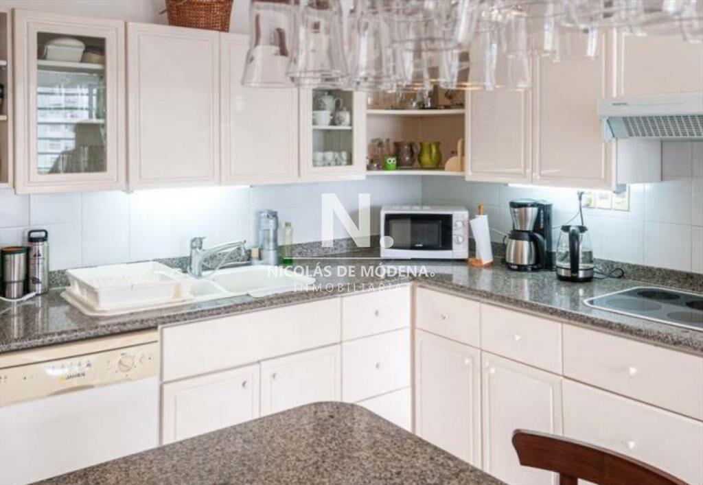 Espectacular penthouse de 4 dormitorios frente al