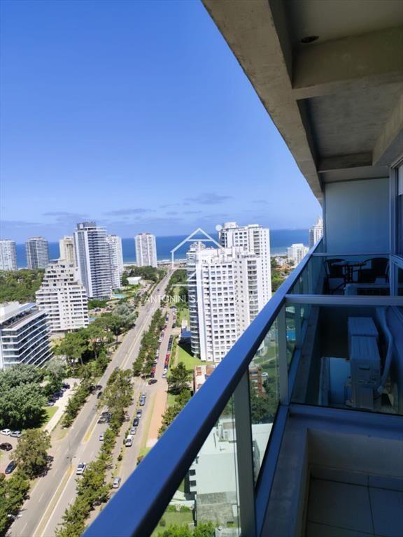 Venta apartamento 3 dormitorios Punta del Este