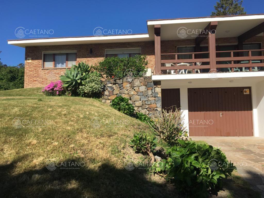 Venta de casa de 3 dormitorios en Punta Ballena