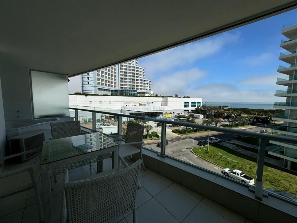 Moderno apartamento en a pasos de la Mansa