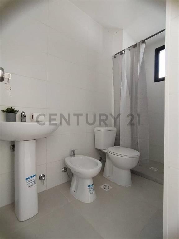 Apartamento a esterna de 2 dormitorios a una cuadra de Co...