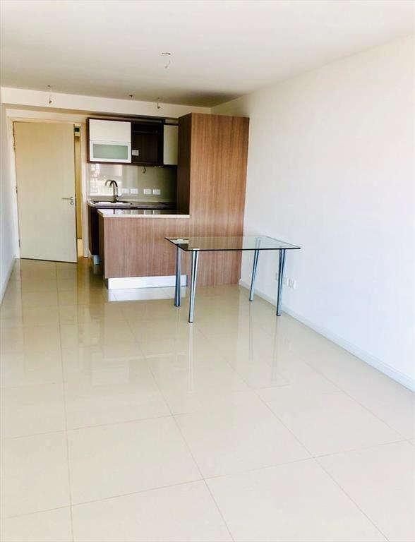 Apartamento próximo punta shopping