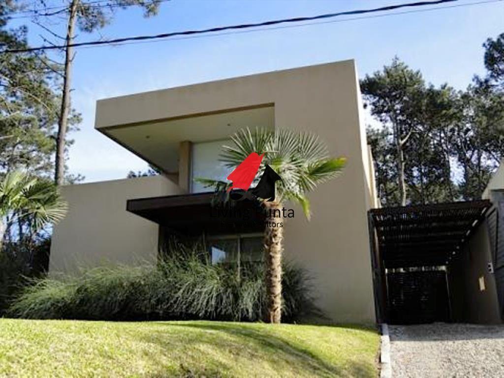 Casa en venta Montoya a pasos del mar