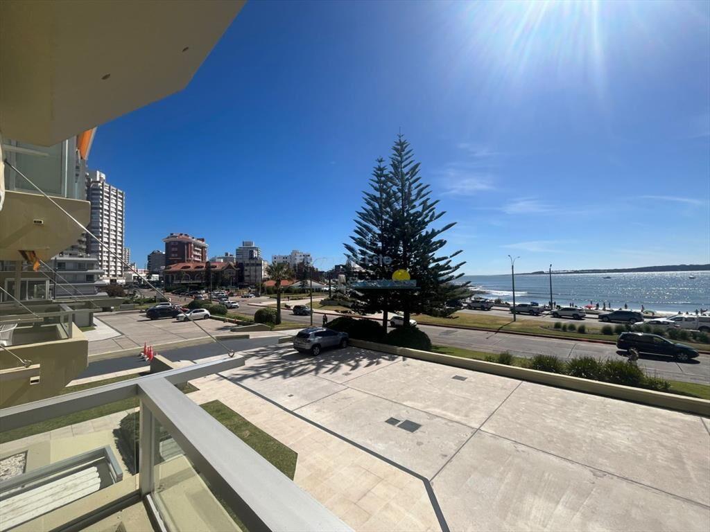 Apartamento de 3 dormitorio en Torre Malecon , ,