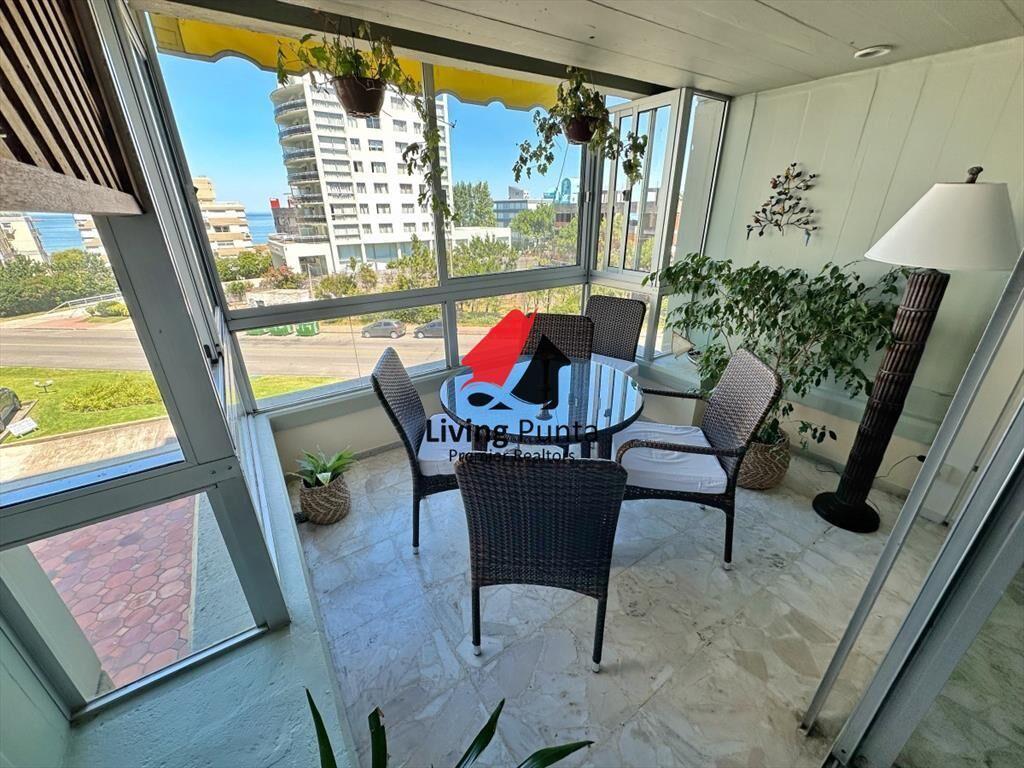 Apartamento en venta a pasos del mar