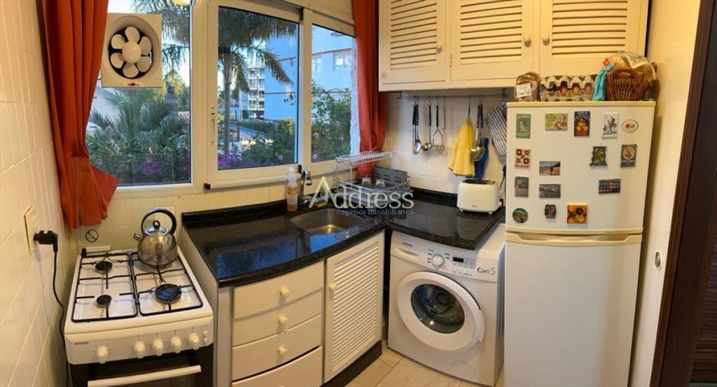 En alquiler, apartamento en parada 7 de playa