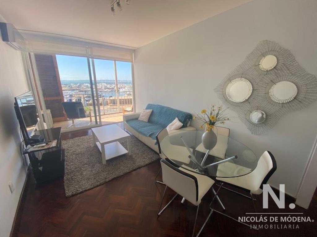 Apartamento frente al puerto - la vista es excelente - Codi