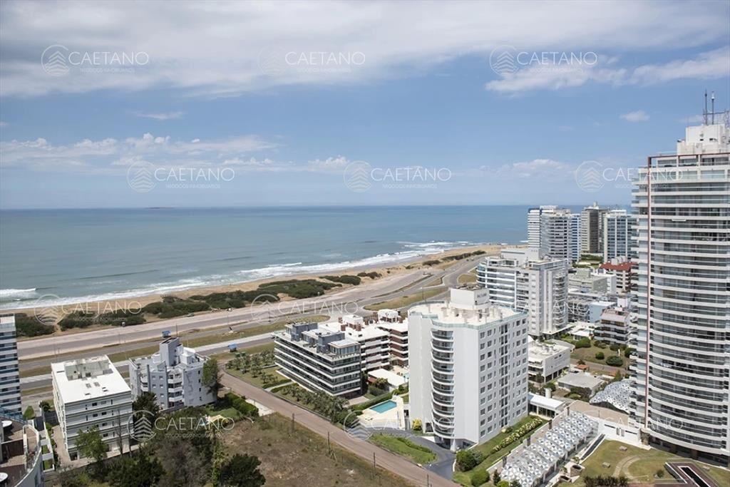 Alquiler temporario apartamento 2 dormitorios playa brava P