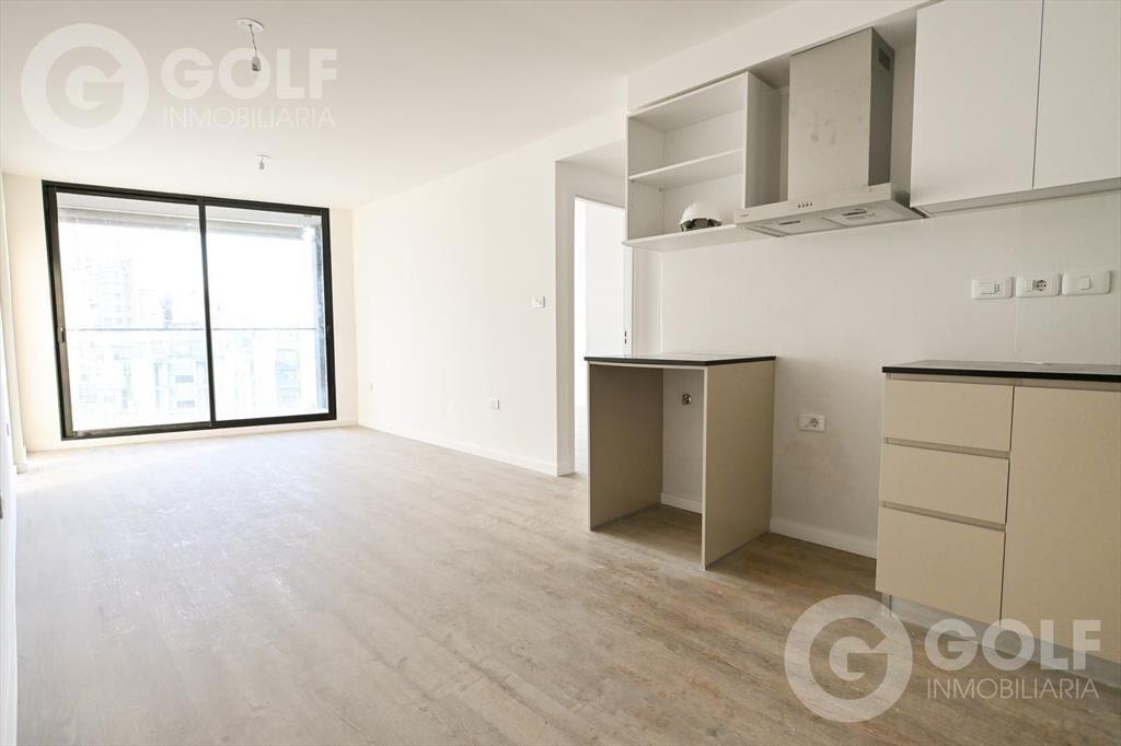 Venta de apartamento de dos dormitorios con terraza y coche