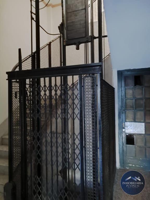 EDIFICIO EN VENTA, CON 21 MONOAMBIENTES, PROPIEDAD CON R...