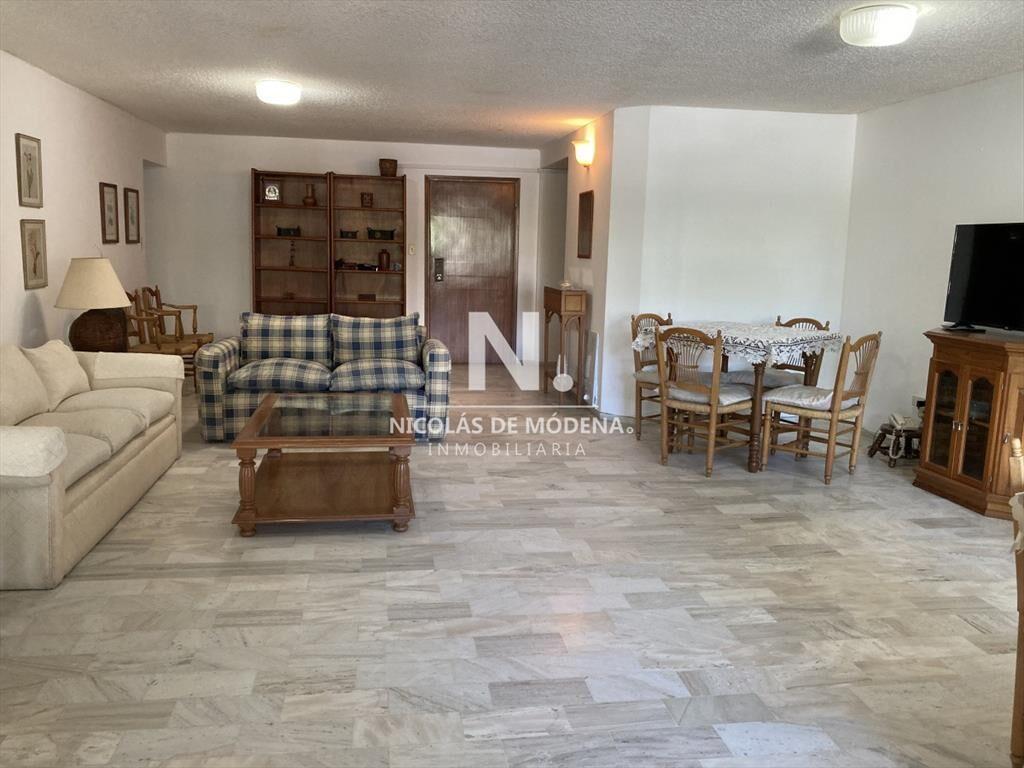 Apartamento en Venta - Piso alto - Punta del Este