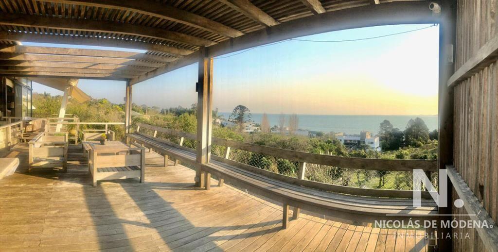 Hermosa Casa en Punta Ballena, con Excepcional vista al mar