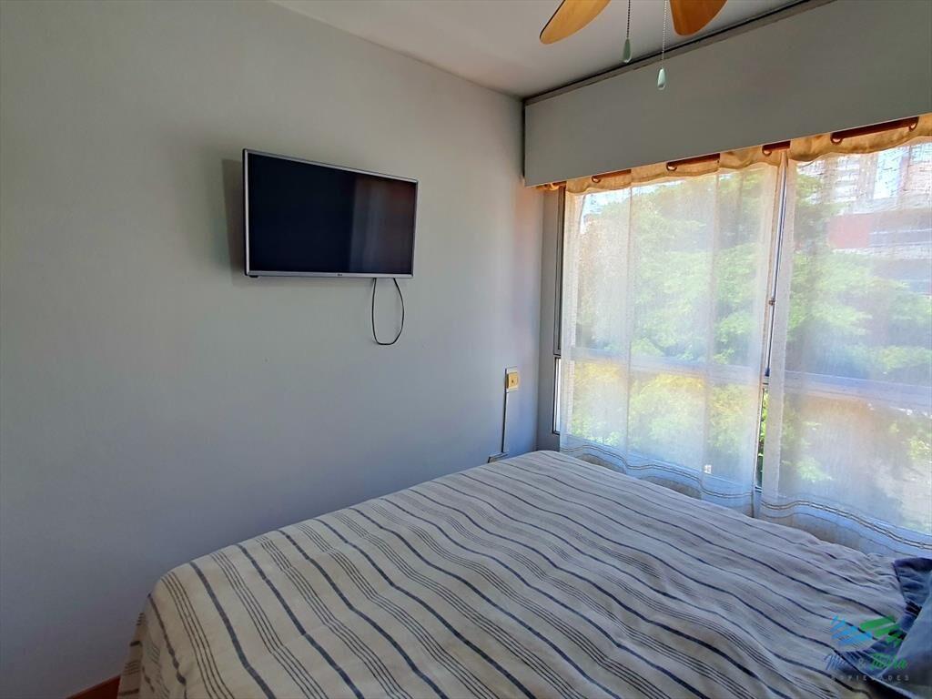 En venta apartamento 2 dormitorios con parrillero