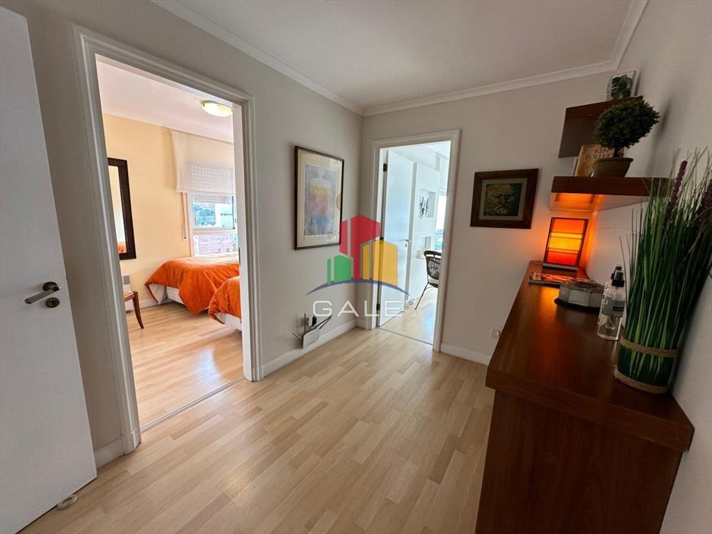 Apartamento de 2 dormitorios y medio en Playa ,