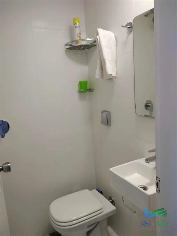 Vendo apartamento 2 dormitorios, vista al mar, en