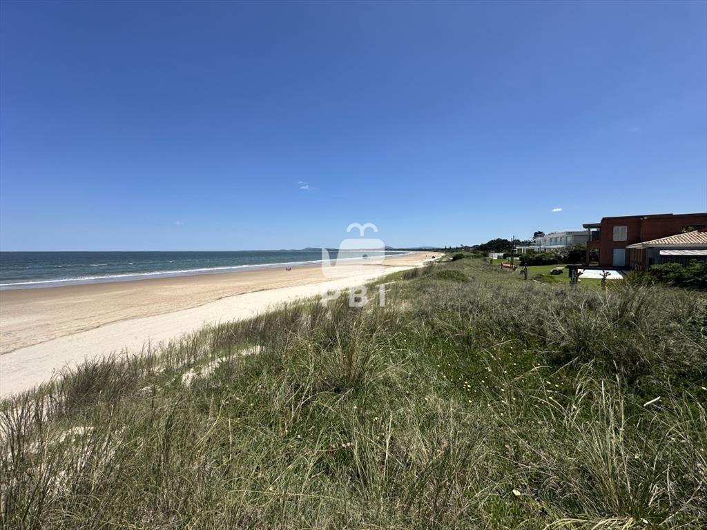 Venta Terreno sobre el mar en Solana, Punta - Ref