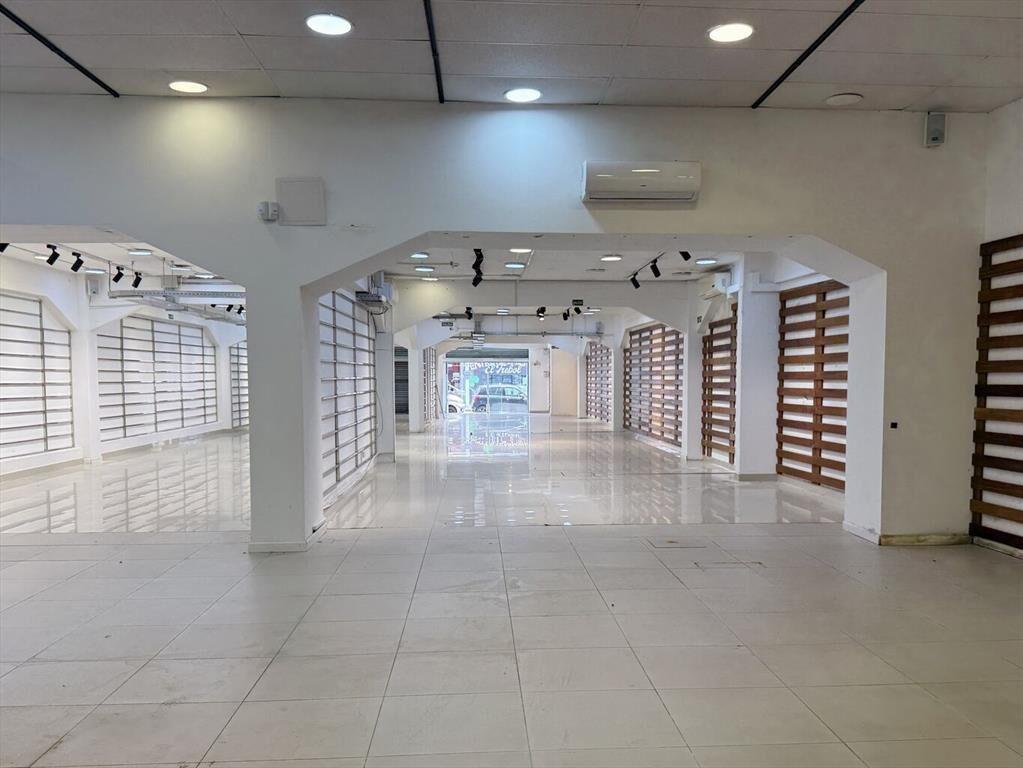 ALQUILER GRAN LOCAL COMERCIAL ITUZAINGO Y SARANDI
