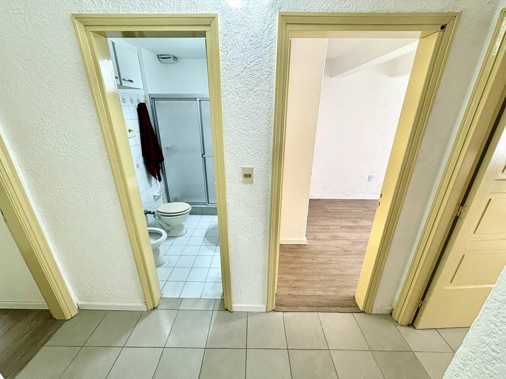 Venta de Apartamento con 2 dormitorios y patio en Cordón. CO