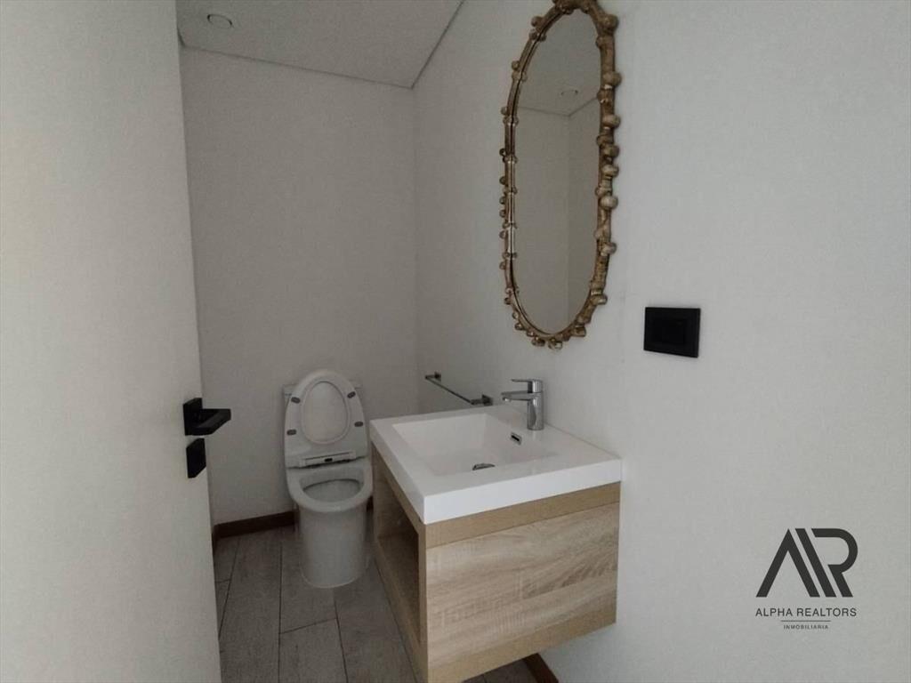 Apartamento De 1 Dormitorio, Próximo Desembocadura De La...