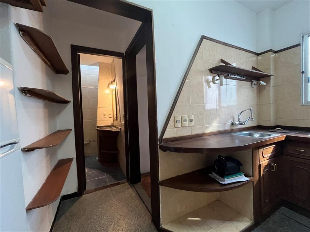 CORDON SUR VENTA CON RENTA !SOBRE CALLE YARO, SÓLIDO APART