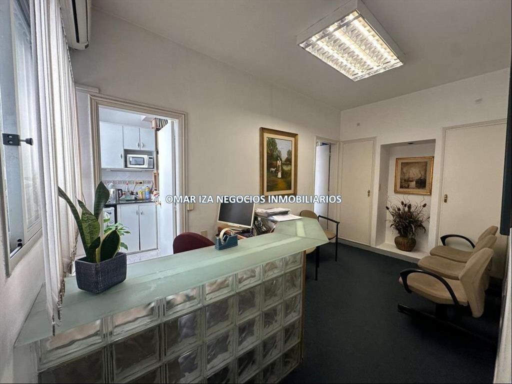 VENTA APARTAMENTO EN EL CENTRO. 4 DORMITRIOS, 1 ESCRITORIO,