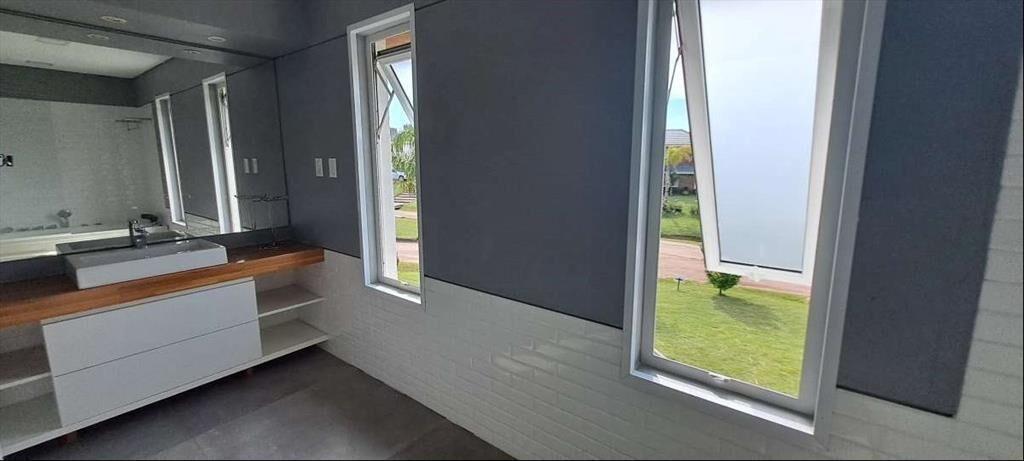 Venta Gran Residencia Colinas de Carrasco Vista al Lago 3 d