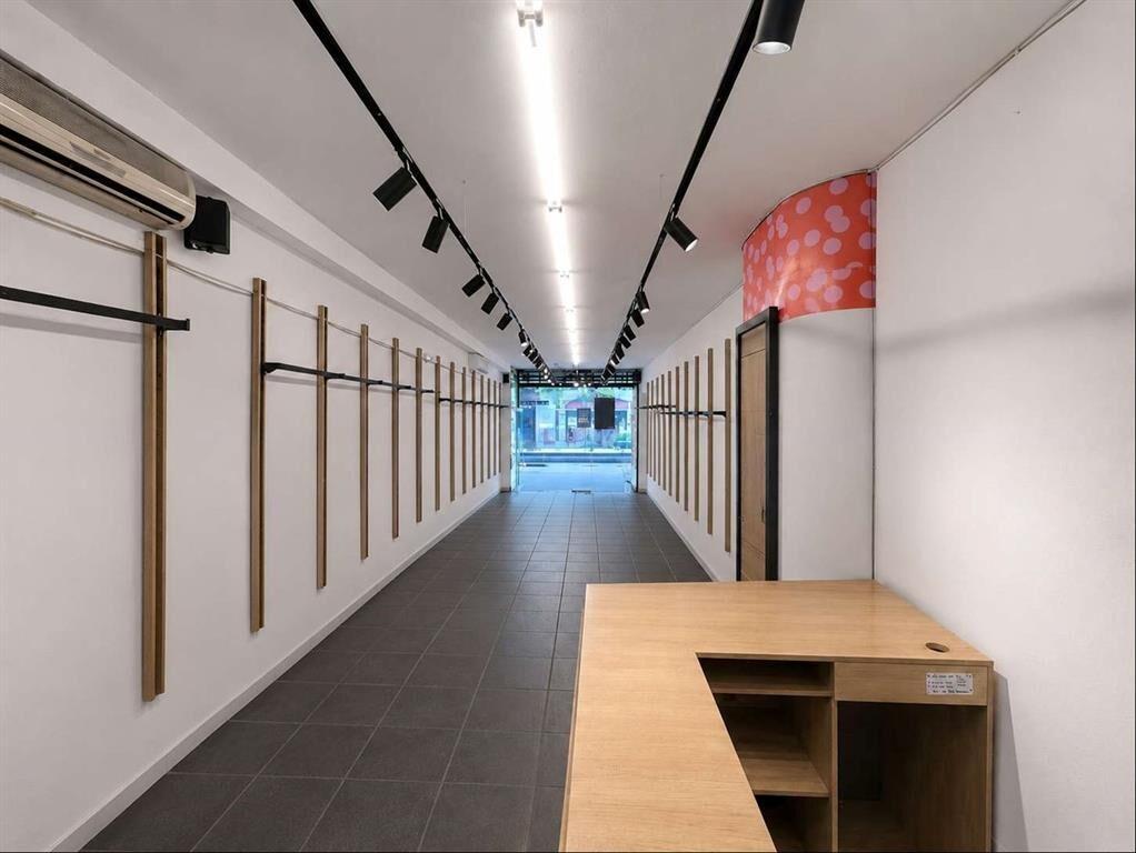 Alquiler Local comercial de 130m2 sobre 18 de julio
