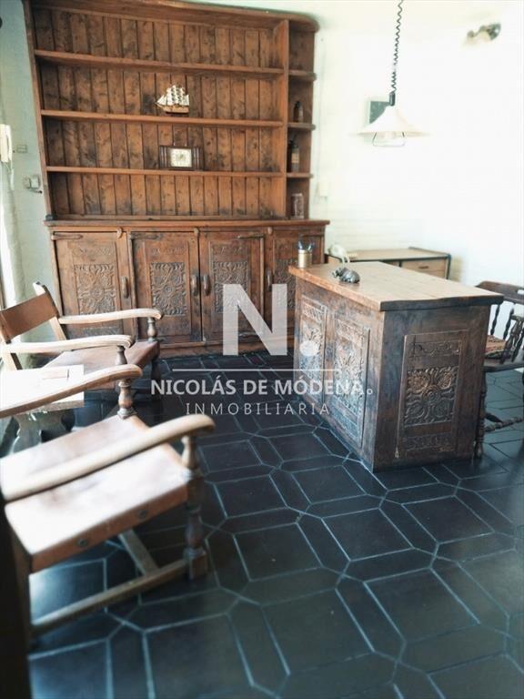 VENTA DE HERMOSA CASA EN BARRIO PINARES - 3 DORMITORIOS -