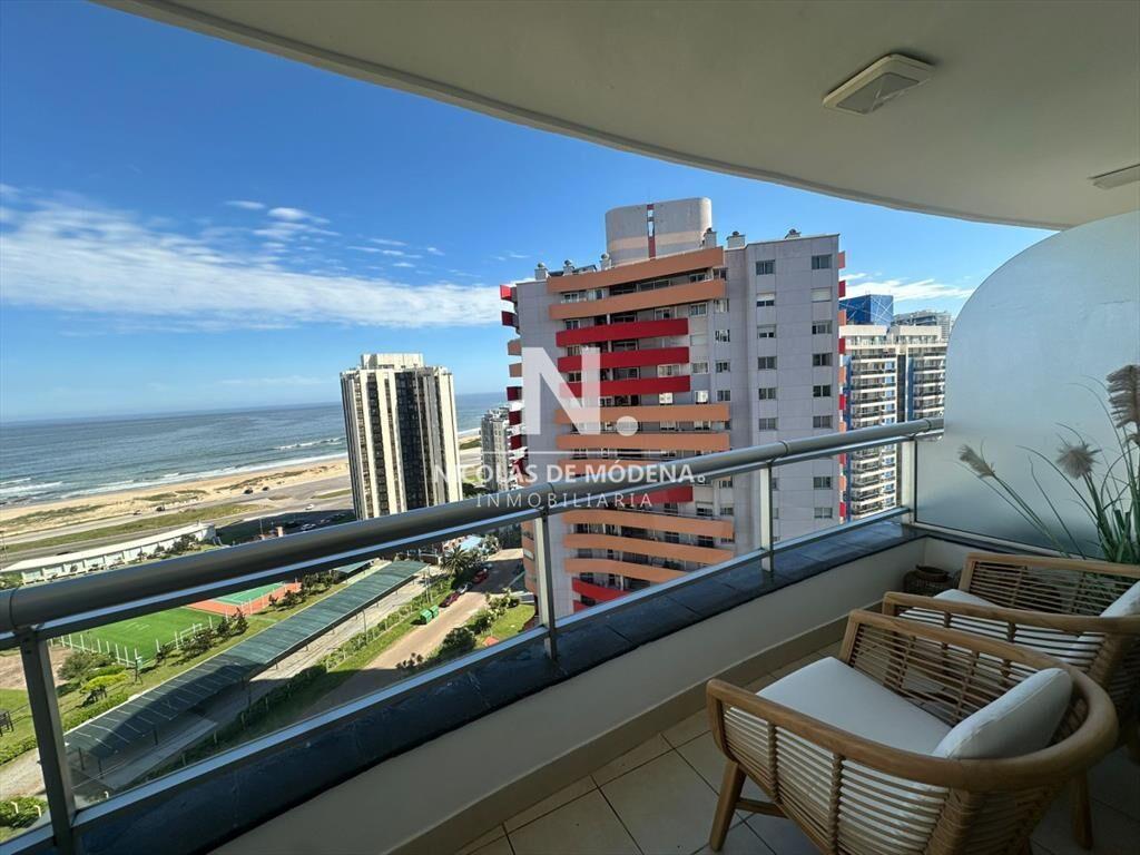 Divino apartamento de 3 dormitorios, alquiler!!