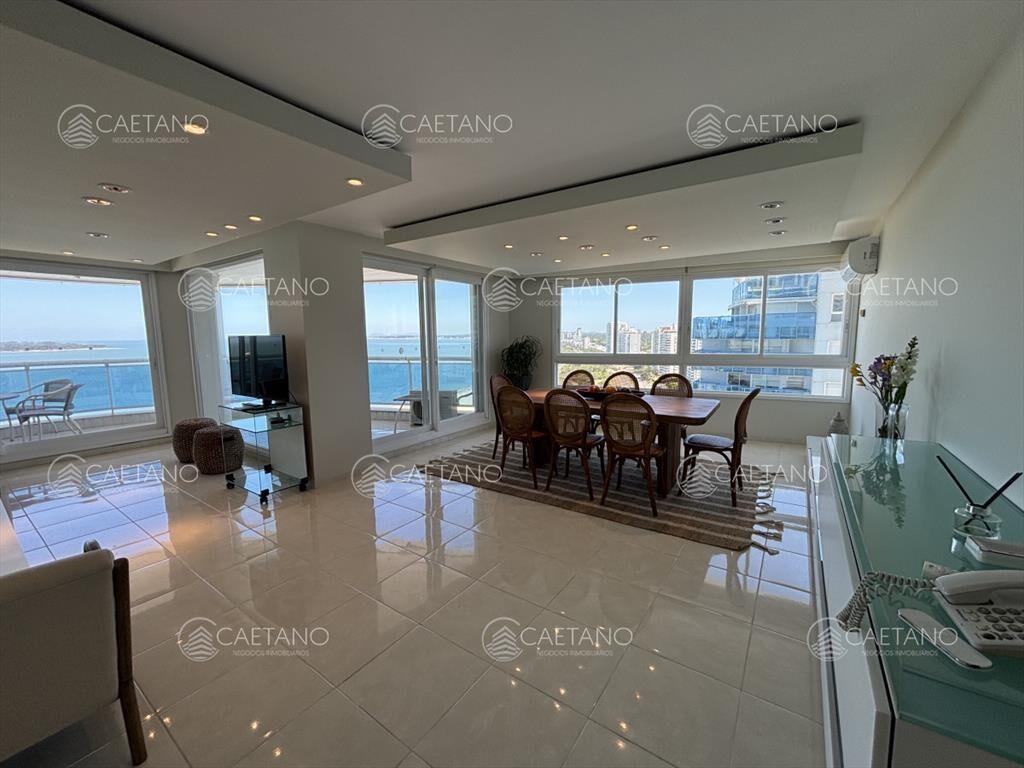 venta MILLENIUM TOWER mansa frente al mar tres suites y de