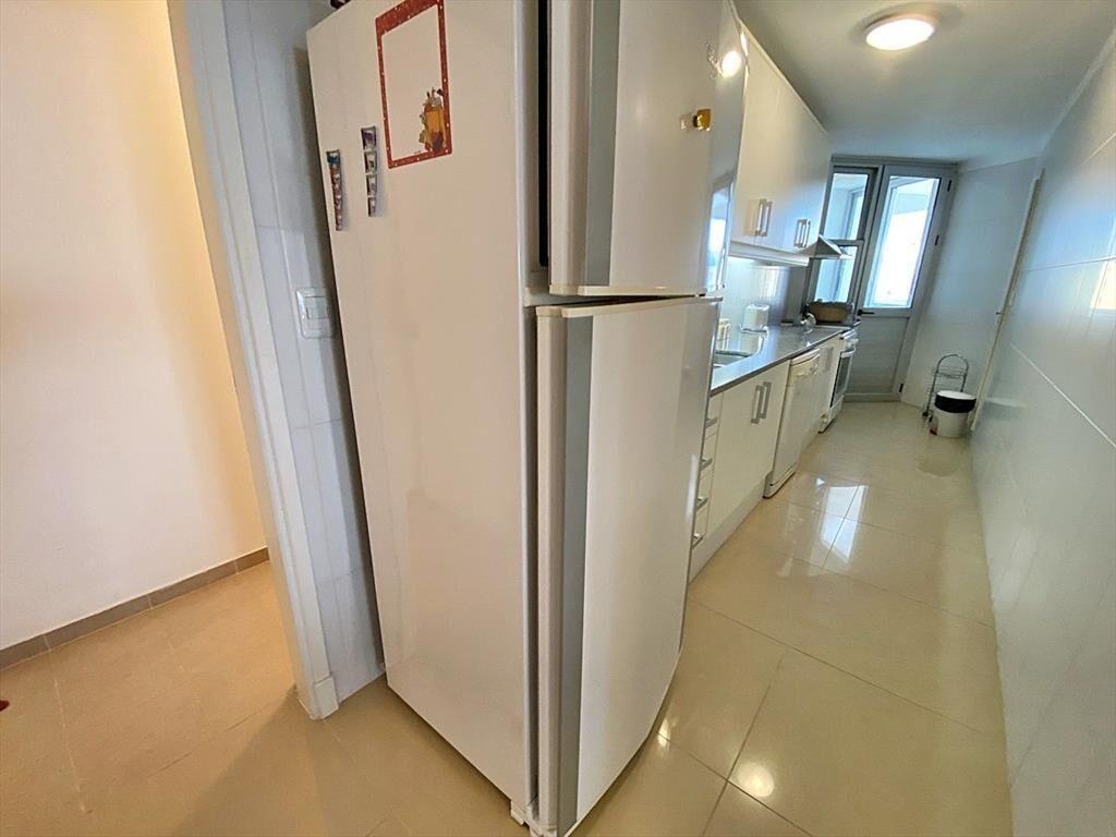 VENTA DE DEPARTAMENTO DE 3 DORMITORIOS EN EDIFICIO SOL Y LU