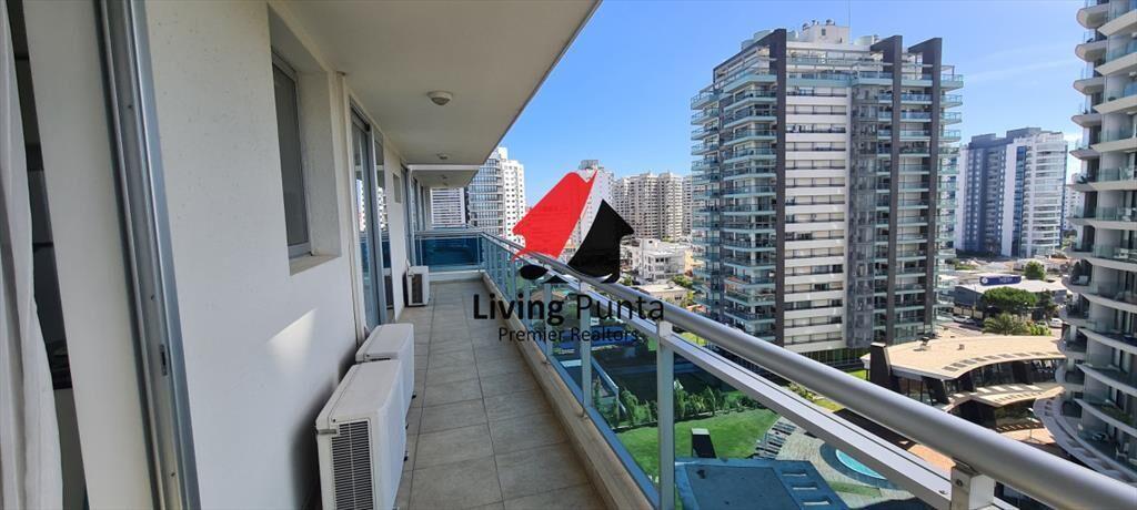 Inmejorable apartamento en venta a pasos del mar