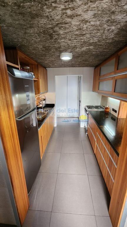 VENTA CASA 4 DORMITORIOS EN BARRIO PRIVADO LA DEL