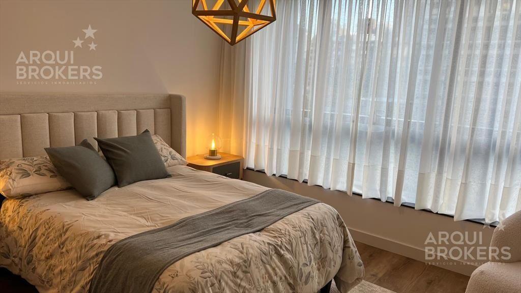 Apartamento de dos dormitorios en venta en Pocitos - 801
