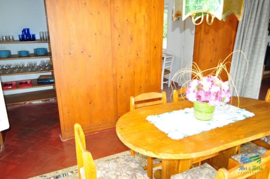 En venta Casa 3 dormitorios con buen terreno en