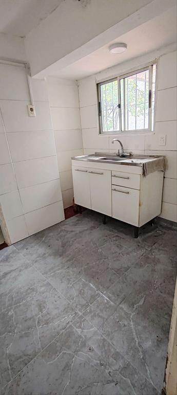 PROX AV JUAN CARLOS BLANCO PH AL FONDO CON PATIO EXCLUSIVO