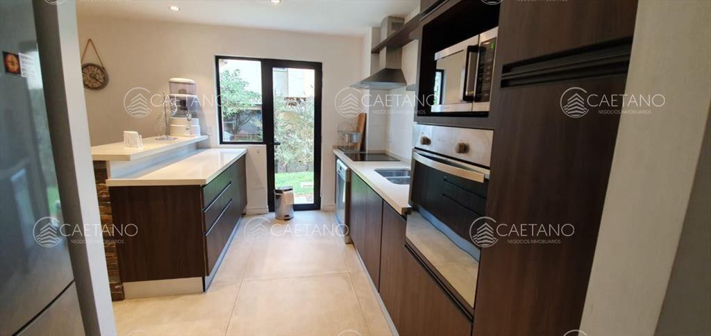 Venta casa Solanas 4 dormitorios