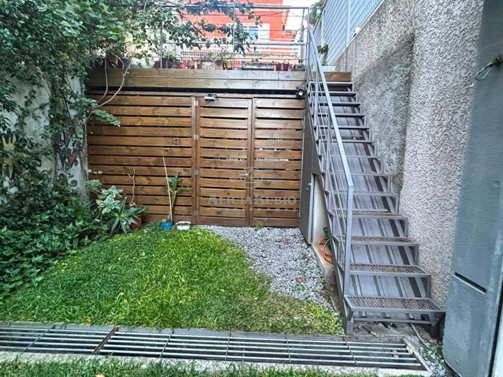 LA GACETA CASI MUÑOZ. CASA NUEVA 2014. 4 DORM + 3 BAÑOS....