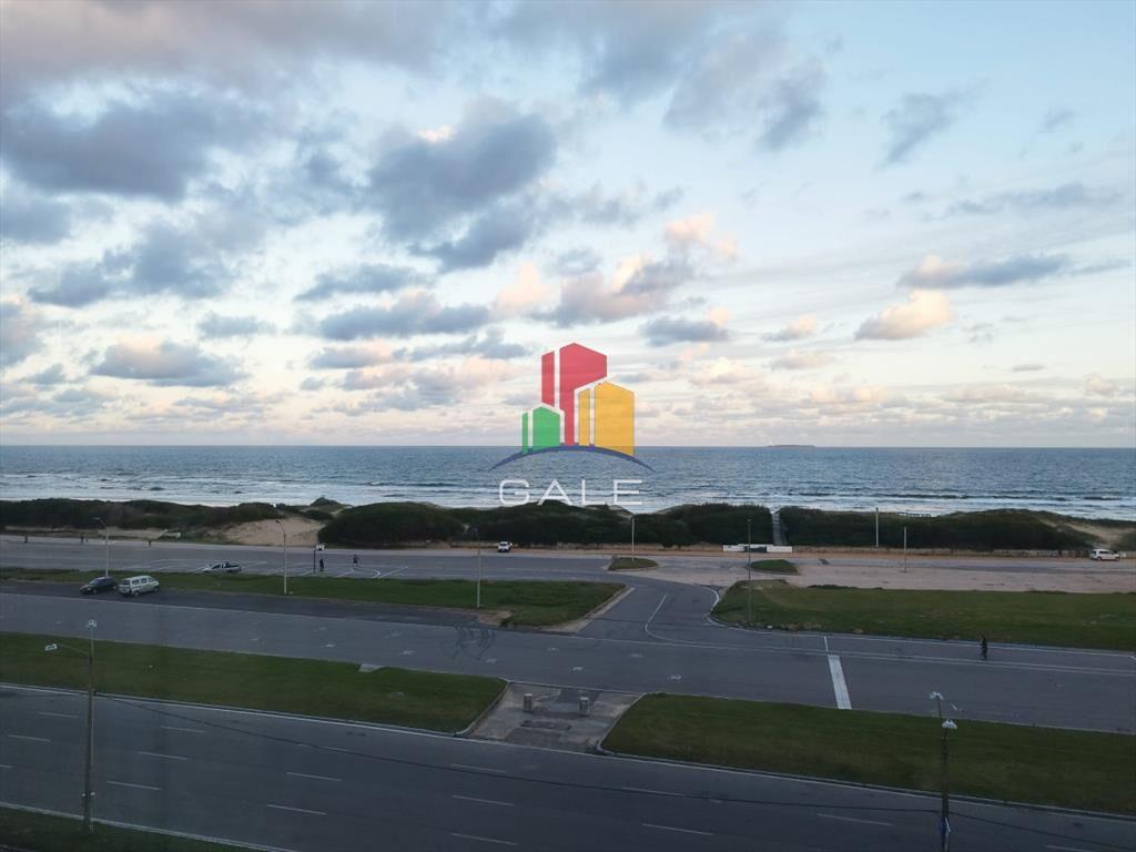 Apartamento en primera linea Brava, 1 dormitorio