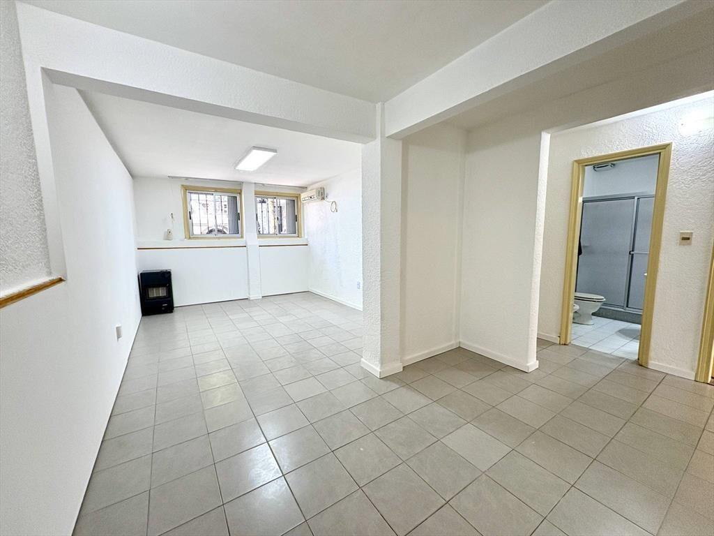 Venta de Apartamento con 2 dormitorios y patio en Cordón. CO
